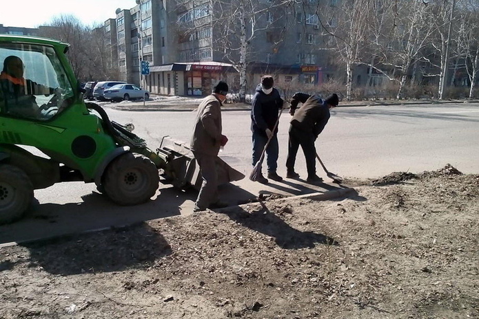 Город моют