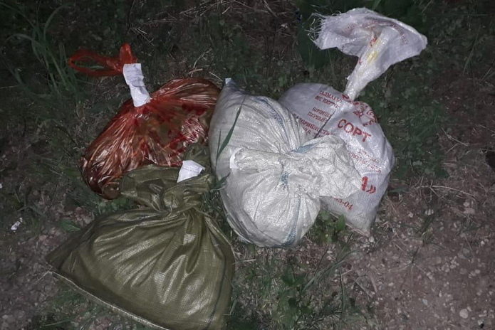 Добывают и продают