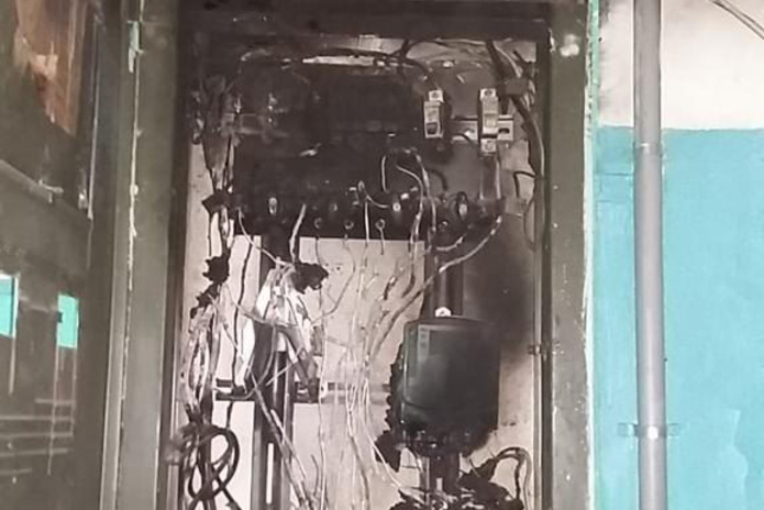 Сильно дымило