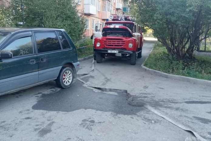Сильно дымило