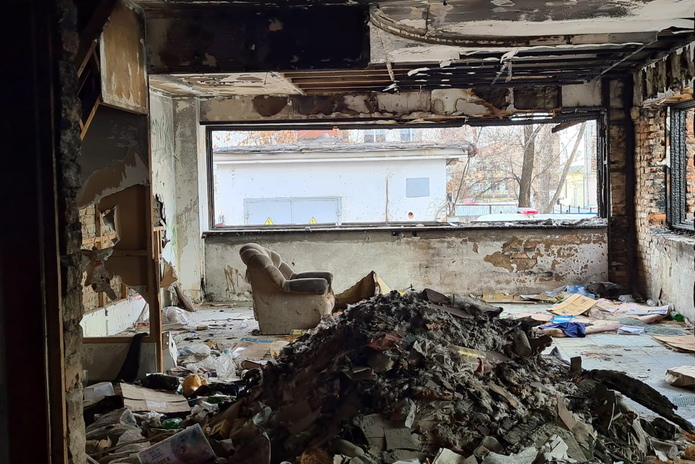Отправляют в приемники