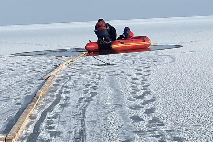 19 водолазов, 30 рыбаков