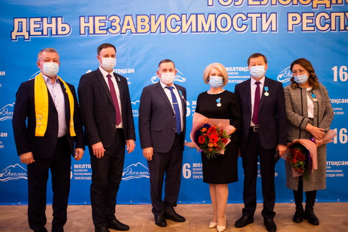 Состоялось награждение жителей нашего города, которые внесли ощутимый вклад в его развитие