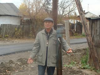 «Теперь колонка не нужна», - говорит Айдын Атакишев. 