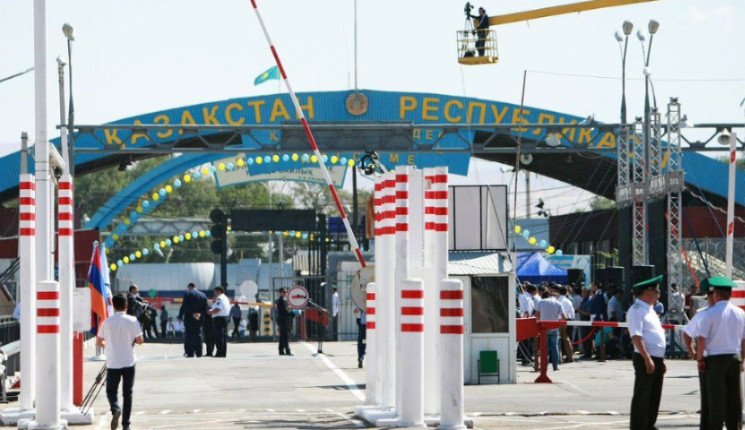 Россия сняла ковидные ограничения в отношении Казахстана