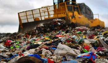 Изменить культуру обращения с мусором в Казахстане поручил премьер Смаилов