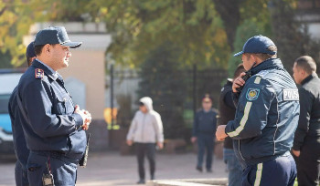 Полиция перед референдумом по АЭС в Казахстане перешла на усиленный режим