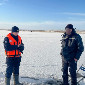 В ВКО привлекли к ответственности родителей, оставивших ребенка на льду
