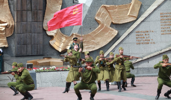 В Усть-Каменогорске празднуют 80 лет Великой Победы