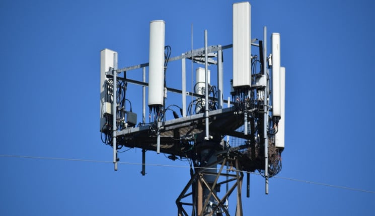 ВКО переходит на 5G: специалисты замеряют уровень электромагнитных полей у вышек