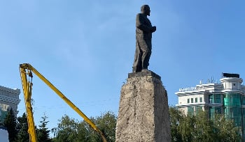 В Усть-Каменогорске стартовали ремонтно-реставрационные работы памятника Абаю
