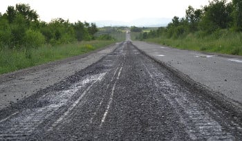 Одну из ключевых туристических дорог в ВКО начали ремонтировать