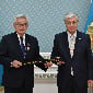 Токаеву вручили черный пояс девятого дана