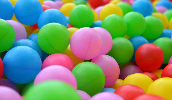 Родителей Усть-Каменогорска просят не водить детей на детские площадки