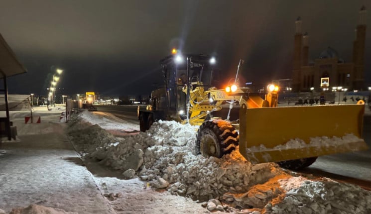 Чистка снега в Усть-Каменогорске вновь вызывает много критики