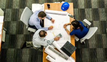 Всего 49 проектов из 175 заявленных завершил АО 