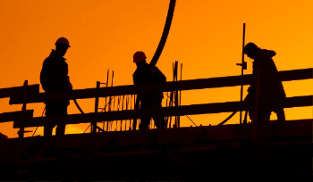 Смягчить условия для привлечения иностранной рабочей силы предлагают в Казахстане