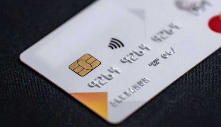 Переводы от более 100 человек на общую сумму свыше одного миллиона заинтересуют налоговиков