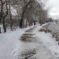 Тротуары Усть-Каменогорска не обрабатывают солевыми растворами
