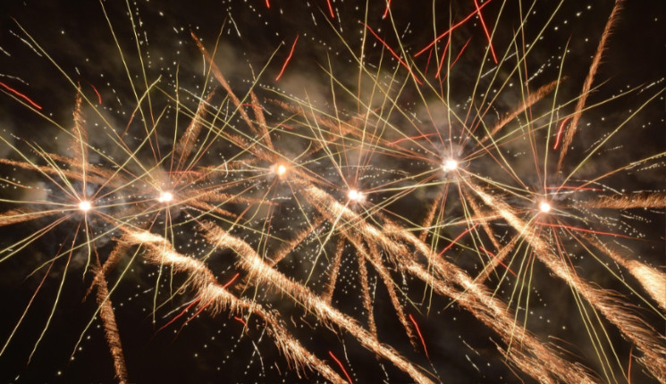 Новогодние салюты Усть-Каменогорск запустит на шести площадках сразу