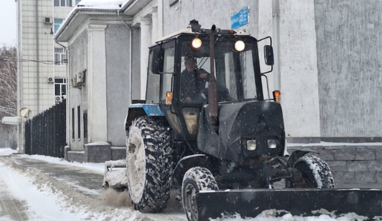 В Усть-Каменогорске признались в нехватке ресурсов для быстрой уборки города