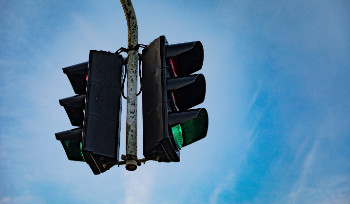 На крупной развязке Усть-Каменогорска открывают кольцевое движение