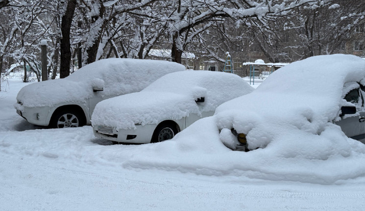 В Усть-Каменогорске будут расширять парковки во дворах 