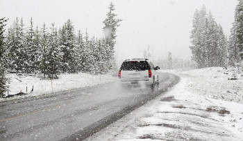 МВД призывает соблюдать меры предосторожности на дорогах из-за плохих погодных условий