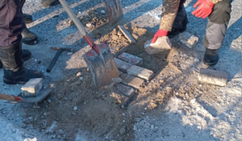 Забивка ям продолжается на дорогах Усть-Каменогорска