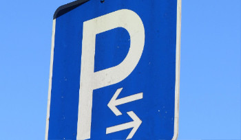 В 100 дворах Усть-Каменогорска расширят парковки