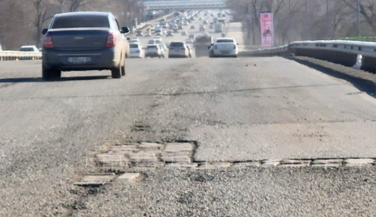 Иртышский мост будут перекрывать в Усть-Каменогорске