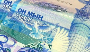 Срок обращения старых банкнот 10 тысяч тенге продлят до июня 2027 года