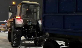 На Иртышском мосту вновь закрыли глубокие ямы