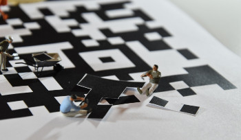 Крупные банки РК затягивают с введением единого QR-кода - Токаев