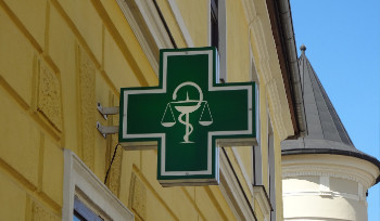 Этиловый спирт стал лидером продаж в аптеках Казахстана