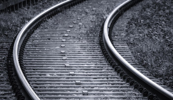 В Усть-Каменогорске поезда применяли экстренное торможение 29 раз в 2025 году