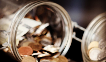 Жители ВКО зарабатывают выше среднего по стране