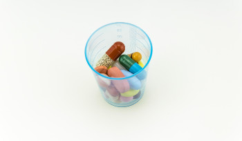 В Усть-Каменогорске житель сдал больше килограмма наркотиков и получил вознаграждение