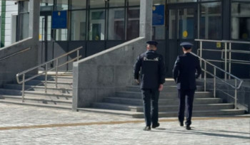 Полиция проверяет, как надежно защищены школы ВКО