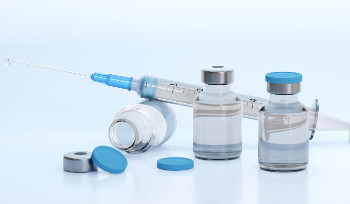 Мамы ВКО отказываются от прививок из-за публикаций в соцсетях