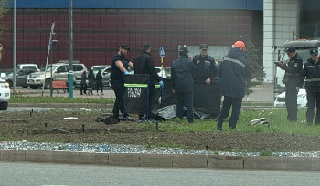 Тело человека обнаружили на улице в Усть-Каменогорске