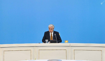 Доля безналичных платежей в Казахстане превысила 80% - Токаев