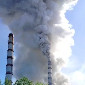Открытый огонь после хлопка на производстве тушат в Усть-Каменогорске