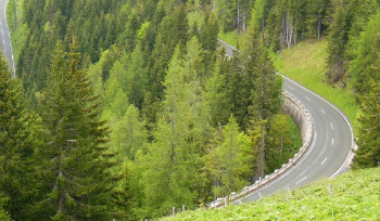 В Казахстане самые недорогие платные дороги